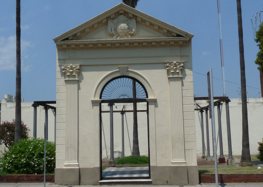 Columnata de la Jefatura Vieja