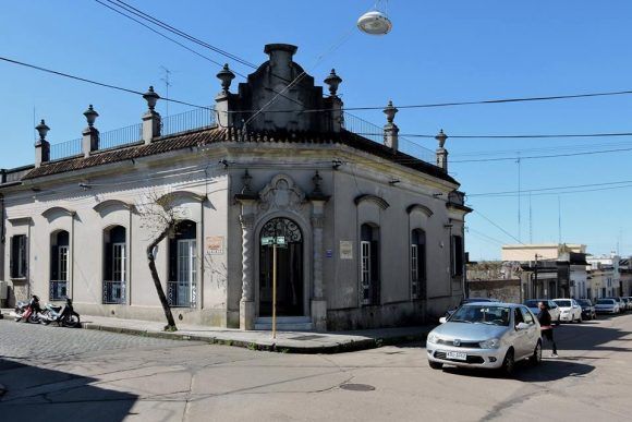 Casa Puerta, Arte y Artesanías
